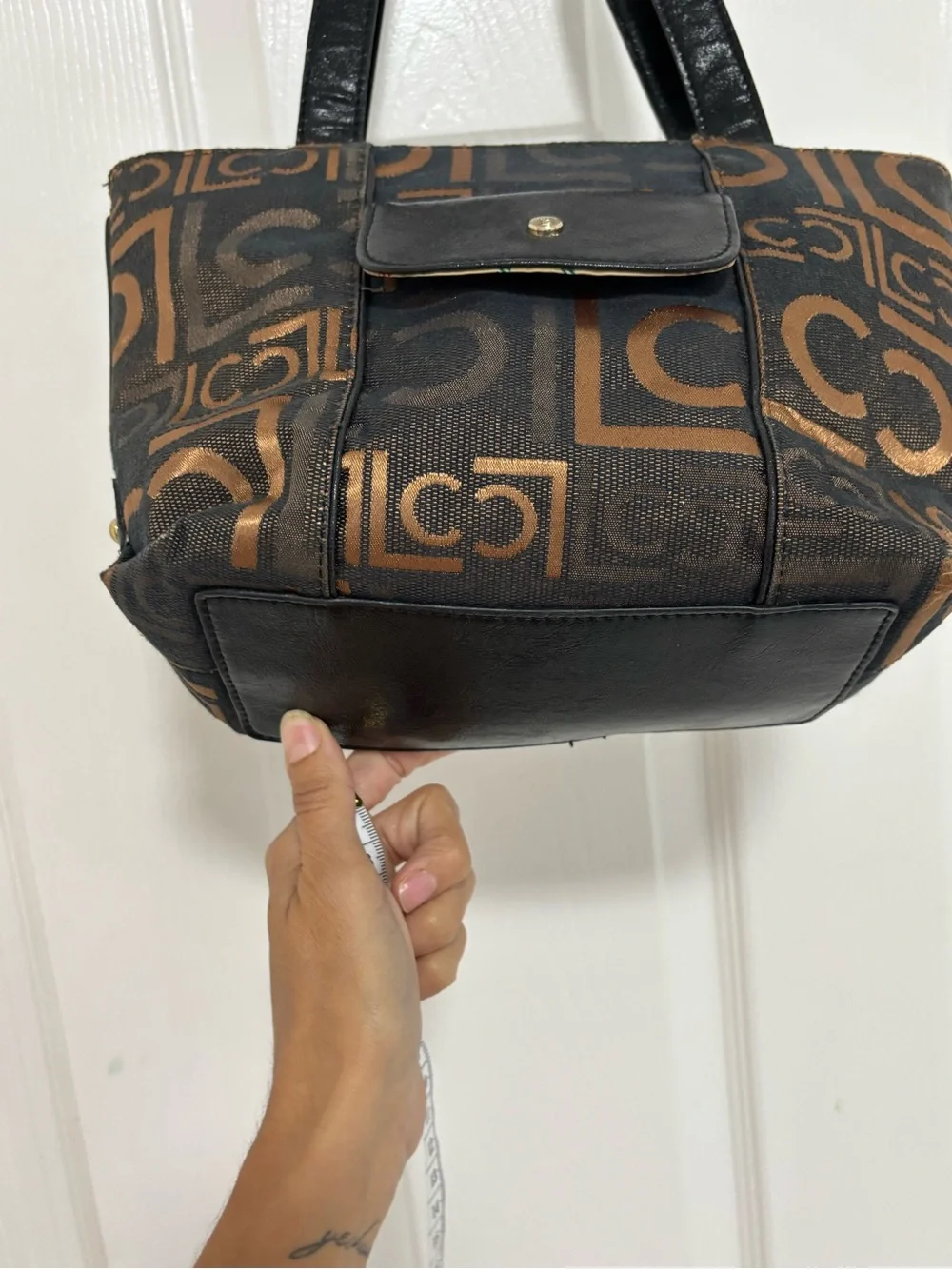 Vintage Liz Claiborne Brown Patterned Logo Shoulder Bag -